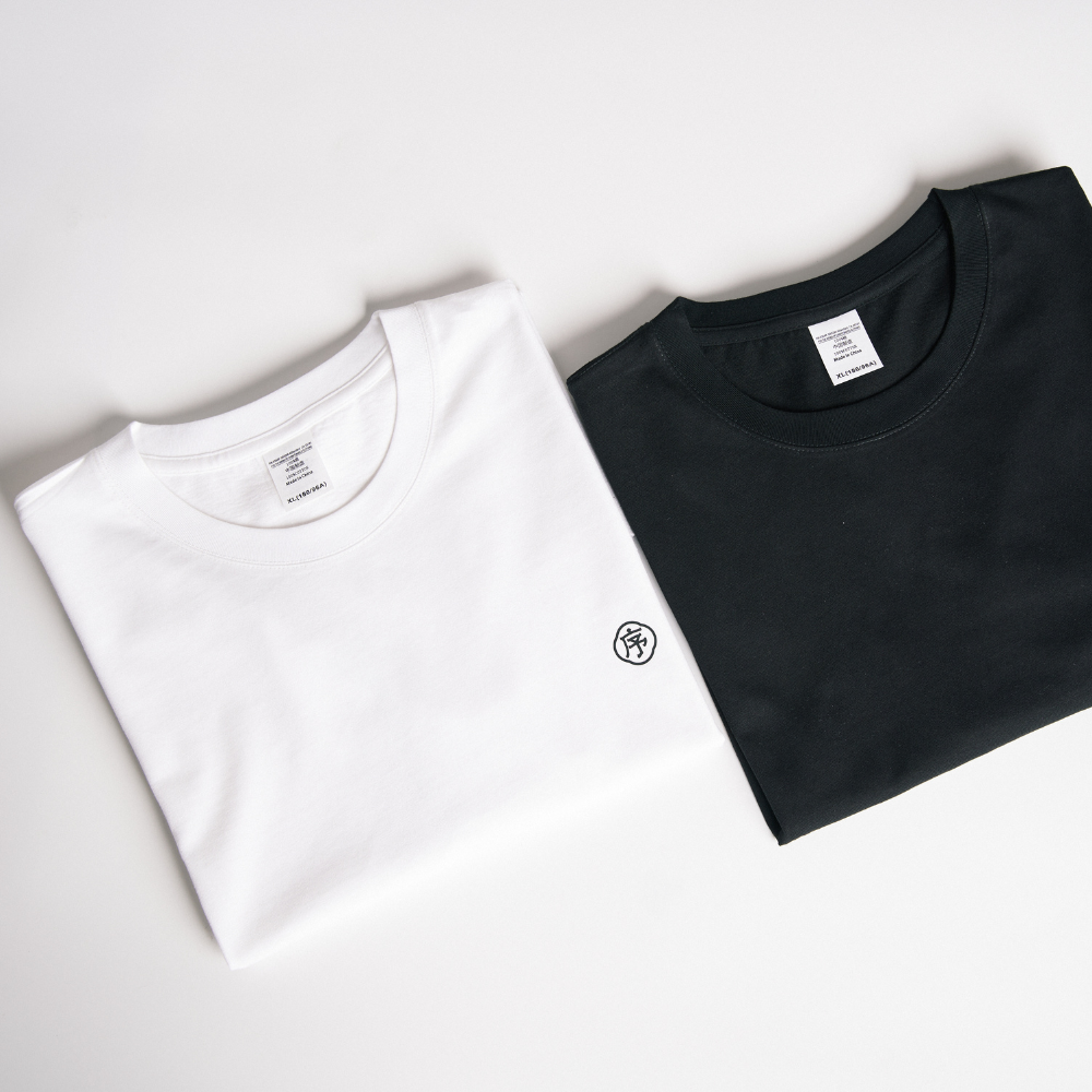 Plain t-shirts